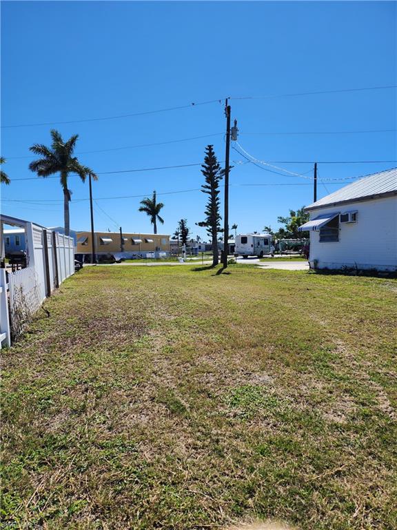 3868 Coconut Dr Property Photo 6