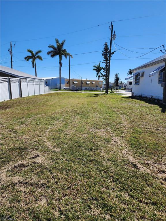 3868 Coconut Dr Property Photo 9