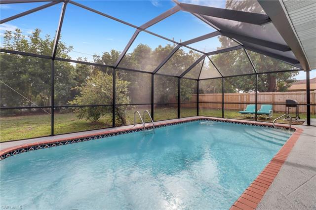 206 Cape Coral Pkwy W Property Photo 18