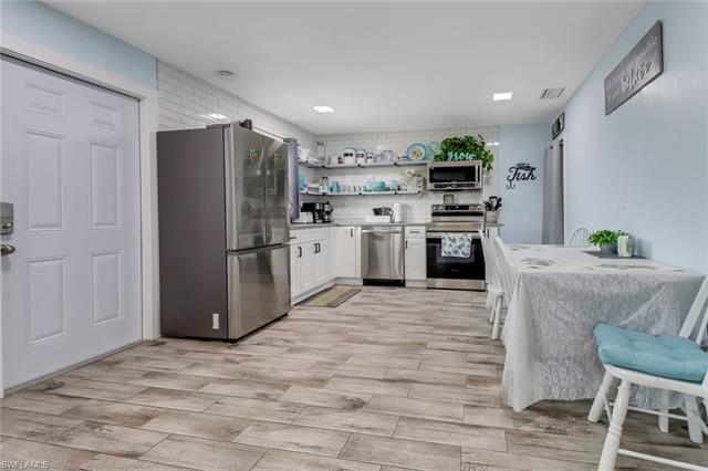 206 Cape Coral Pkwy W Property Photo 22