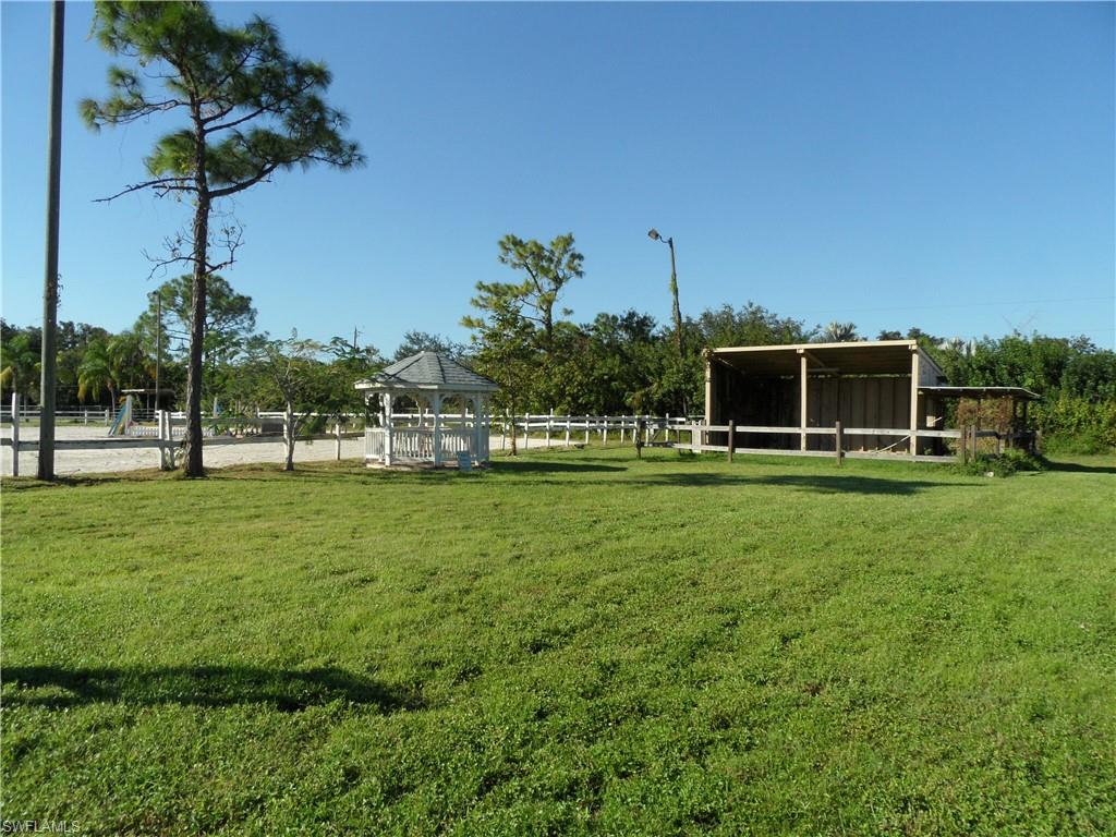 7200 Carousel Ln Property Photo 4