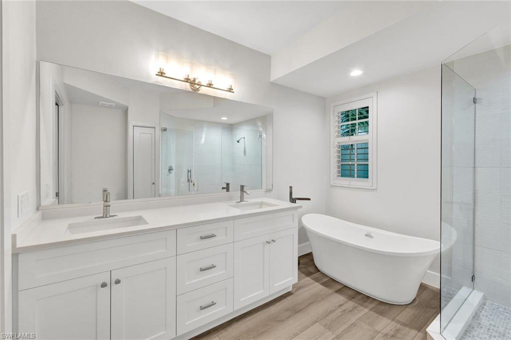 4121 Bayhead Dr # 101 Property Photo 7
