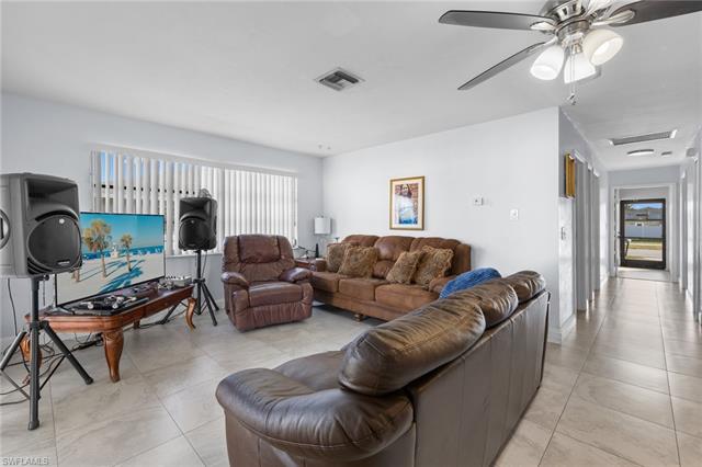4204-4206 Santa Barbara Blvd Property Photo 7