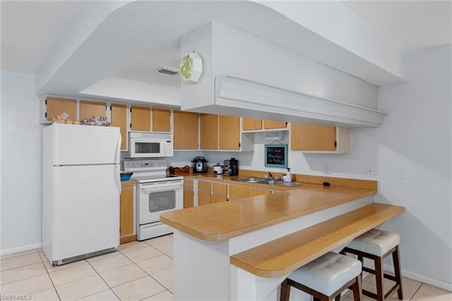 4204-4206 Santa Barbara Blvd Property Photo 15