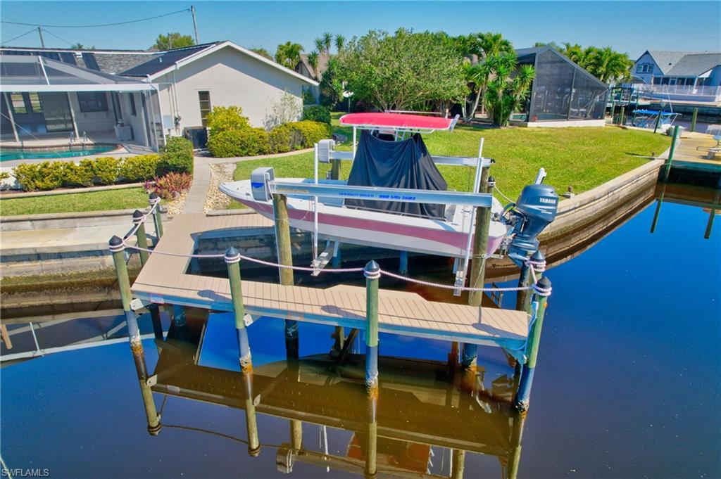 4530 W Coral Cir Property Photo 8