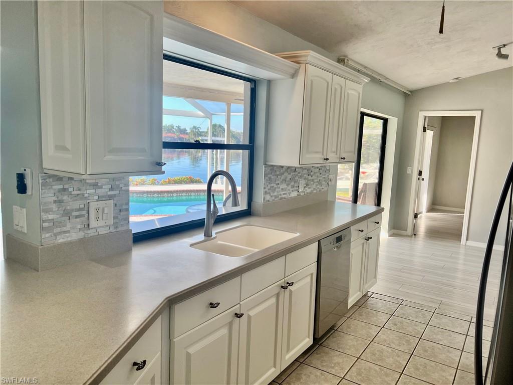 4530 W Coral Cir Property Photo 17