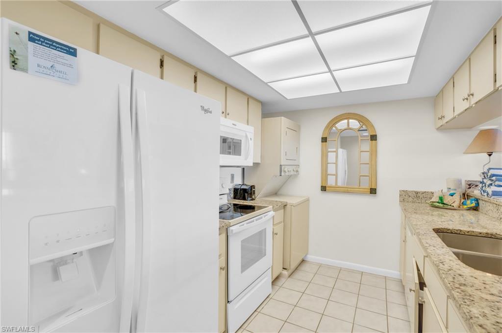 17080 Harbour Point Dr # 214 Property Photo 14