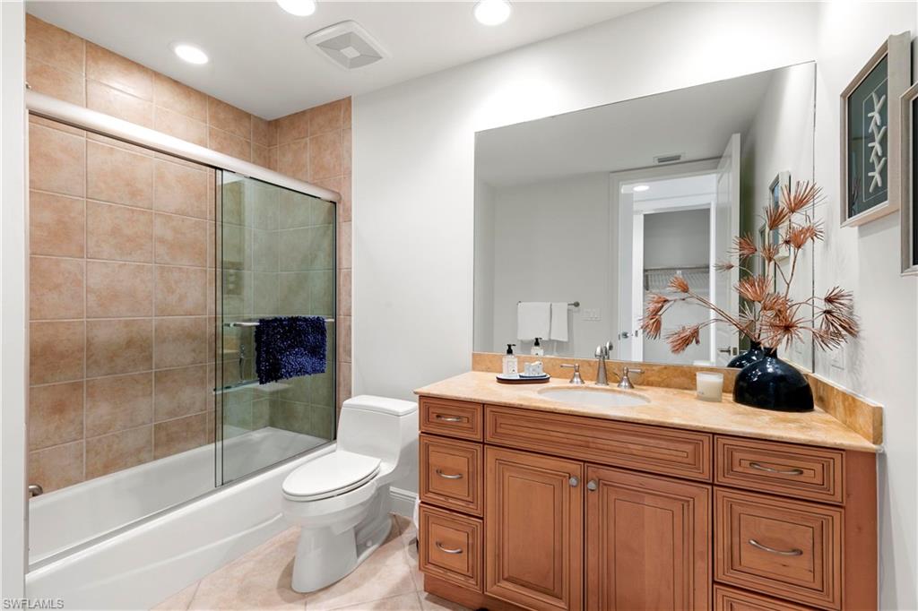 908 Panama Ct # 303 Property Photo 21