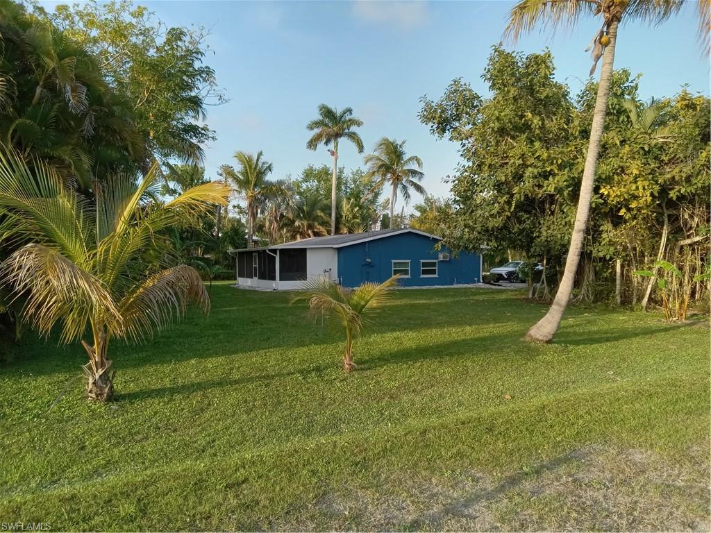 10899 Russell Rd Property Photo 4