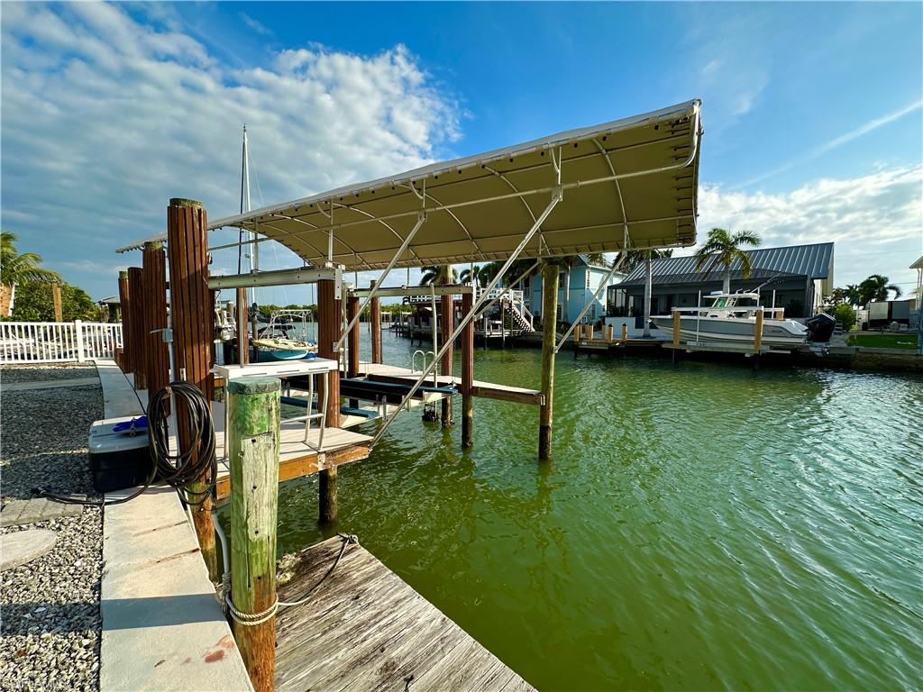 168 Trinidad St Property Photo 3