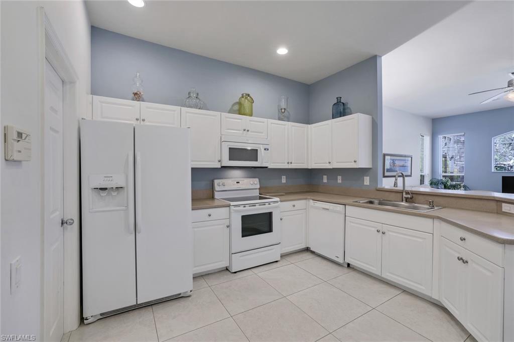 9115 Estero River Cir Property Photo 8