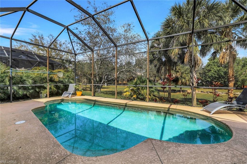 9115 Estero River Cir Property Photo 26