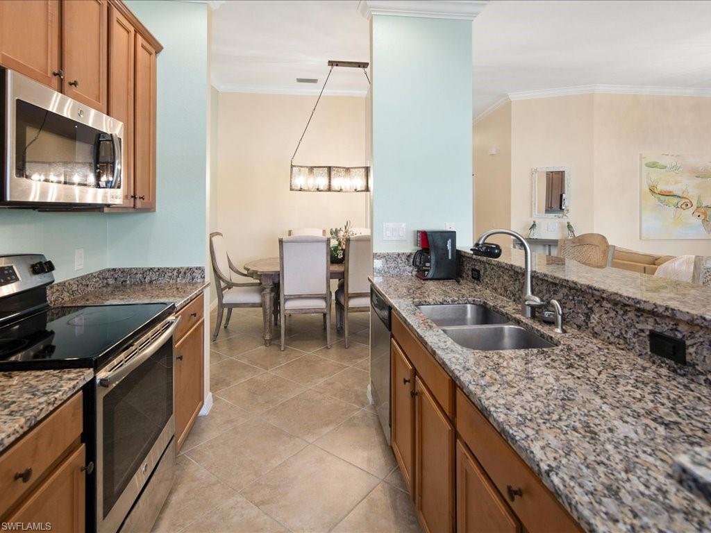 9509 Avellino Way # 1823 Property Photo 6