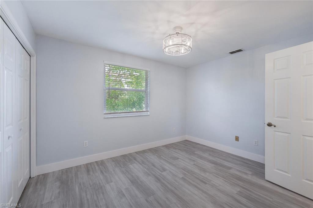 374 Dover Pl # 803 Property Photo 19