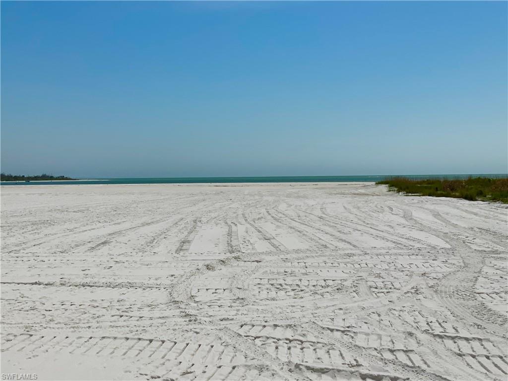 8236 Estero Blvd Property Photo 12