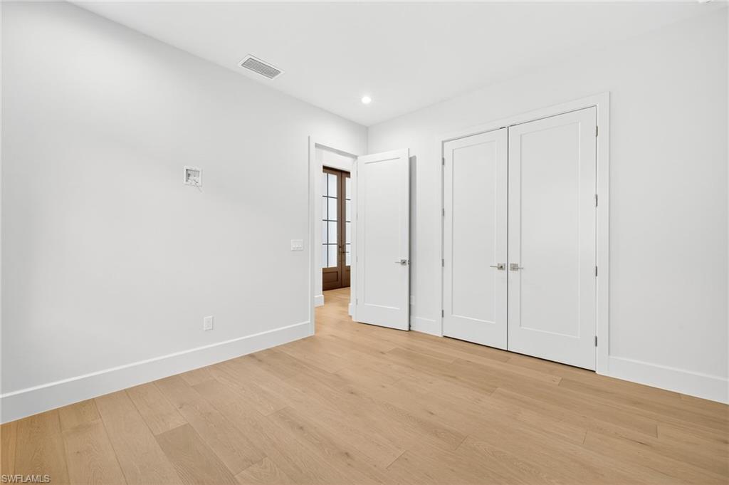 2032 Cambridge Park Dr Property Photo 23