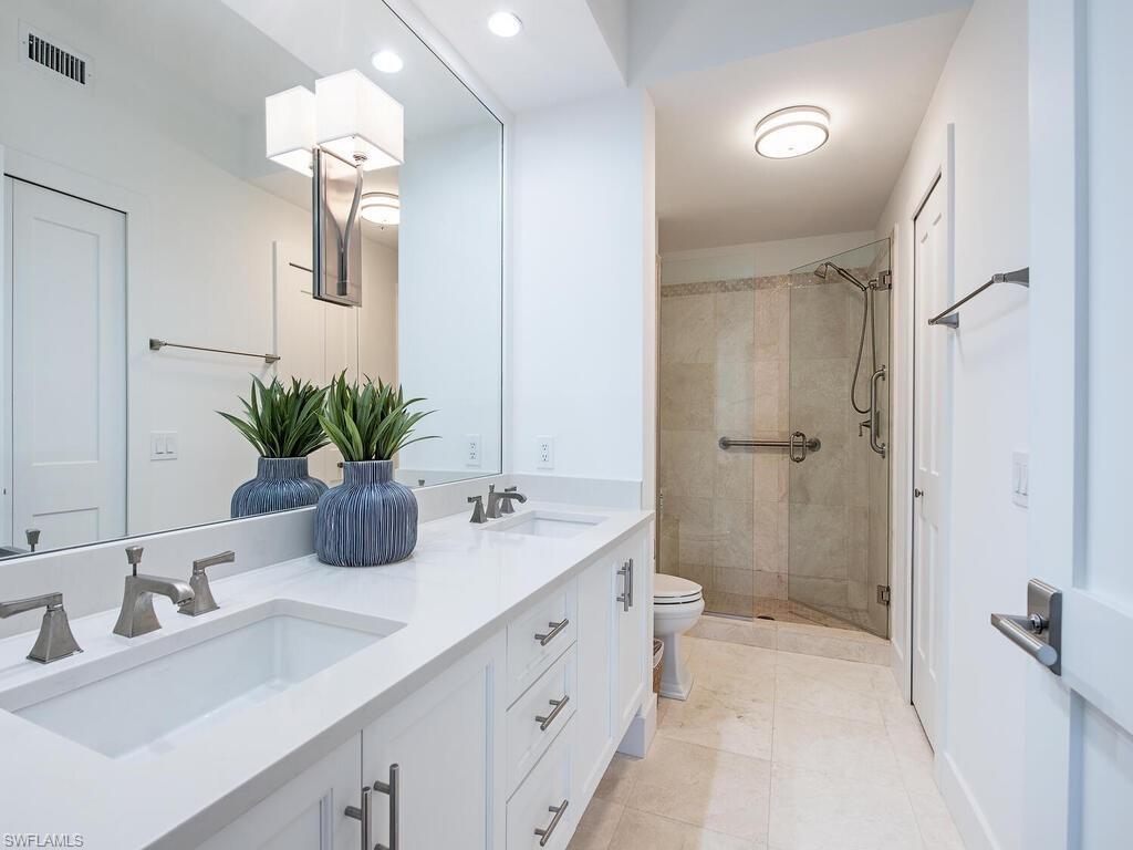7670 Pebble Creek Cir # 202 Property Photo 7