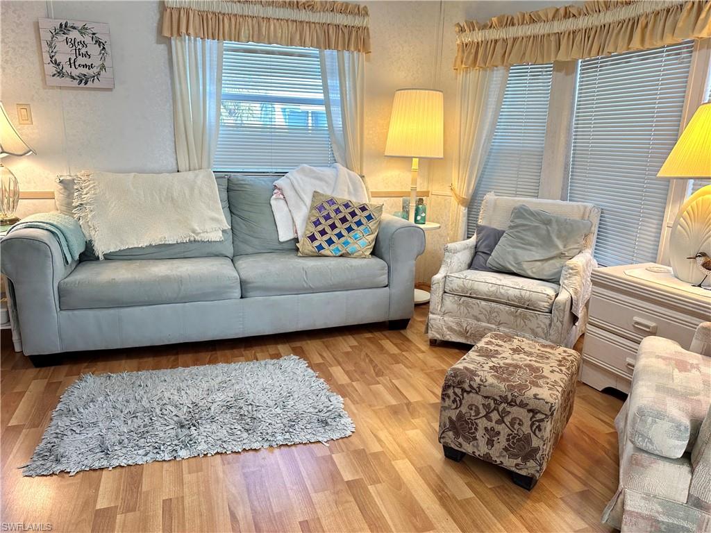 4590 Candlestick Ct E Property Photo 8