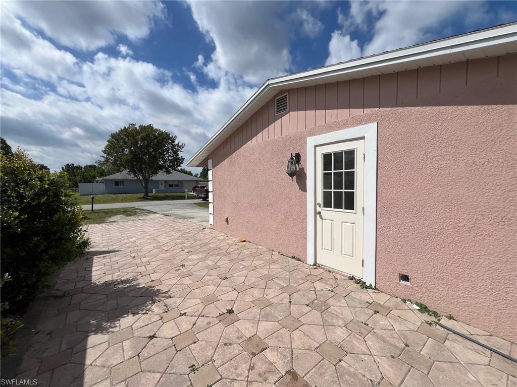 1116 Gifford Ave S Property Photo 4