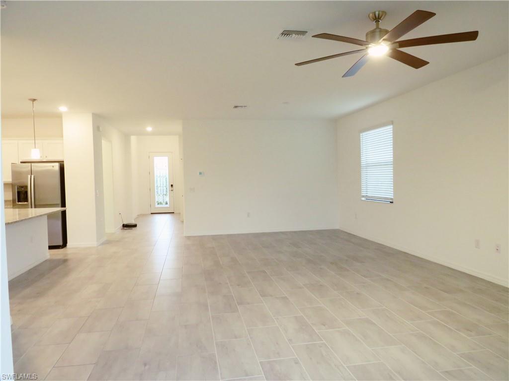 11226 Shady Blossom Dr Property Photo 8