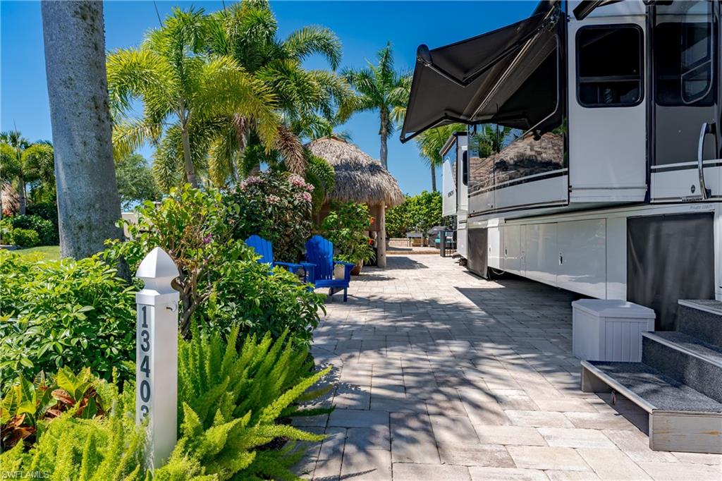 13403 Snook Cir Property Photo 3