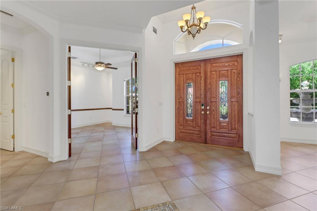 10878 Pond Ridge Dr Property Photo 6
