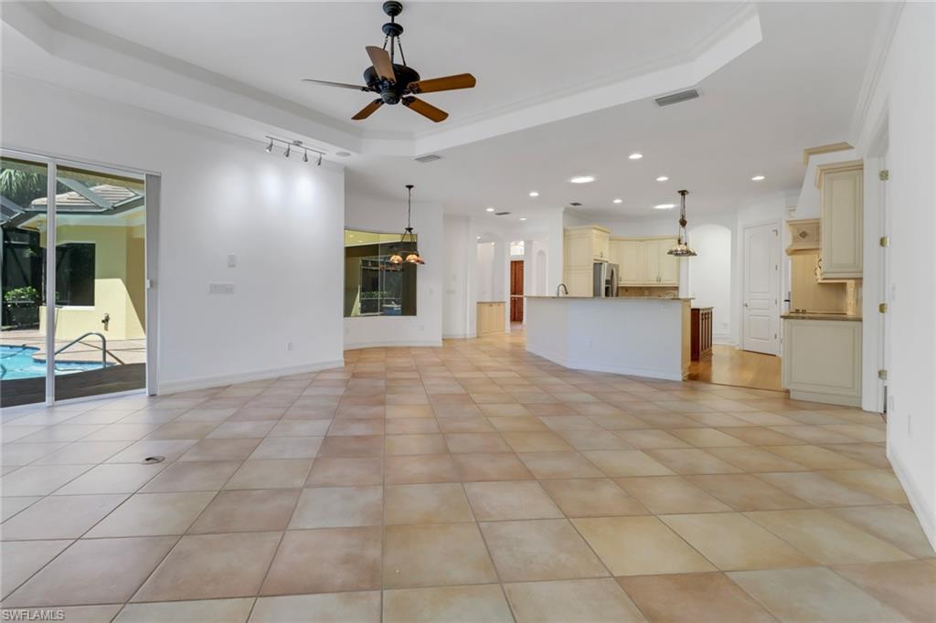 10878 Pond Ridge Dr Property Photo 12