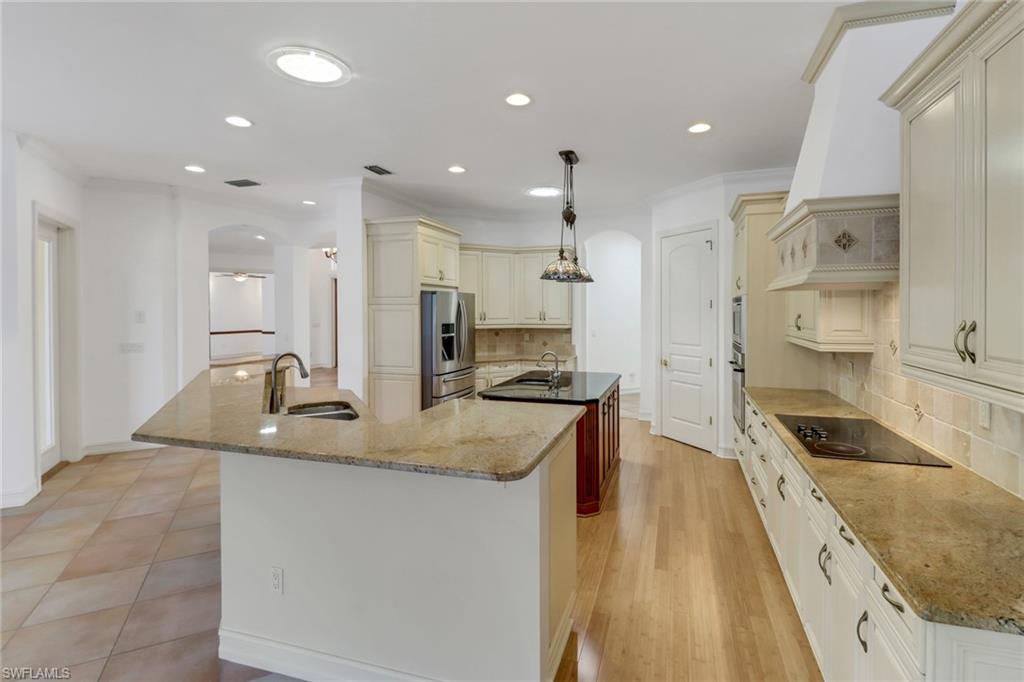 10878 Pond Ridge Dr Property Photo 13