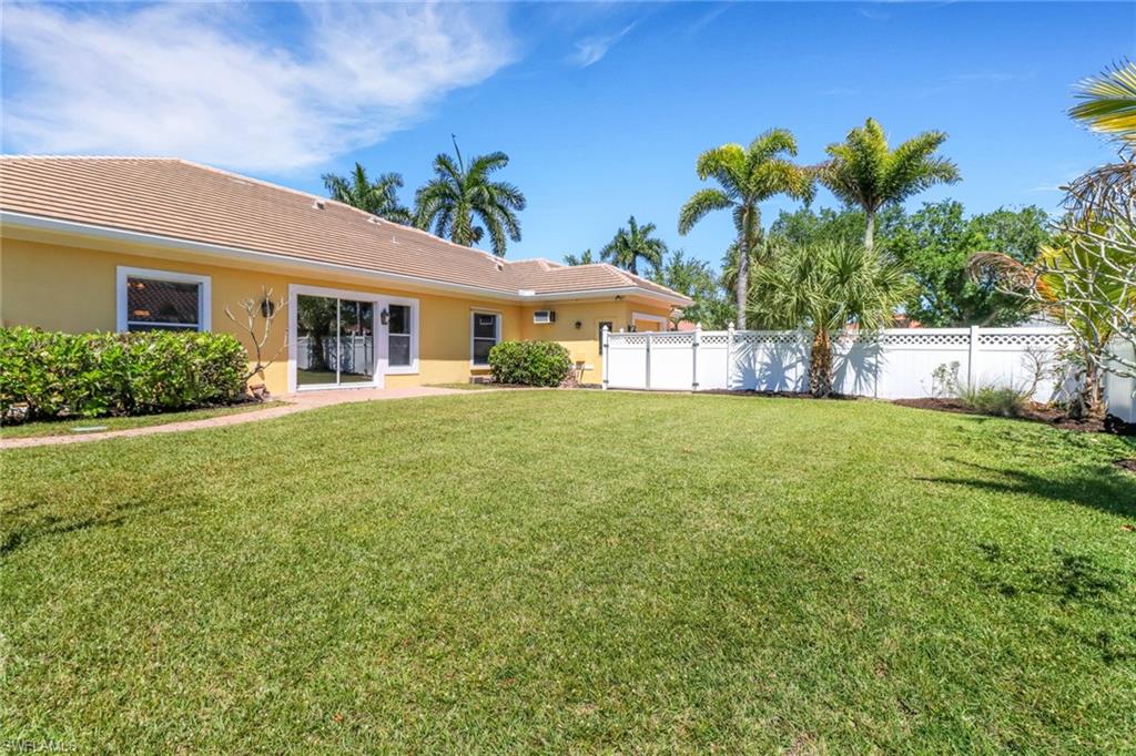 10878 Pond Ridge Dr Property Photo 37
