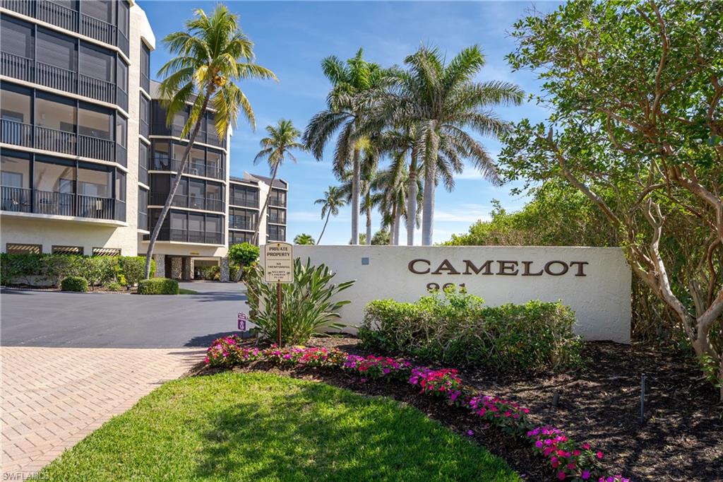 961 Collier Ct # 105 Property Photo