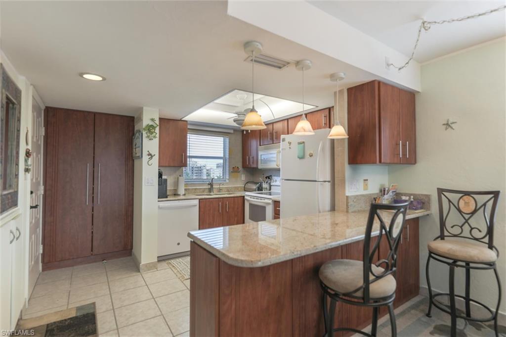 6899 Estero Blvd 251 Property Photo 4
