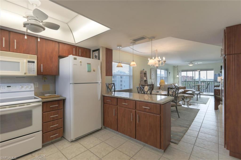 6899 Estero Blvd # 251 Property Photo 3