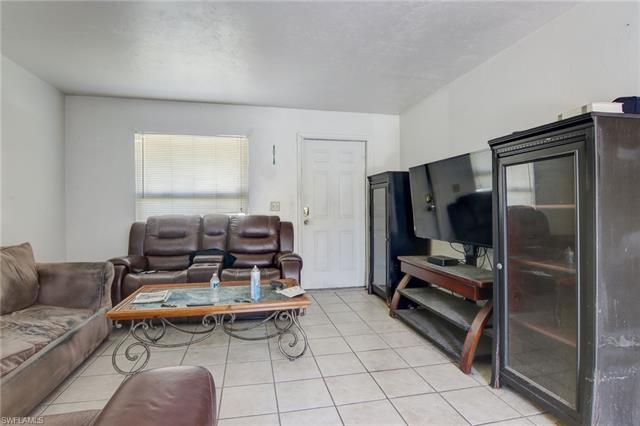 4207-4209 Skyline Blvd Property Photo 7