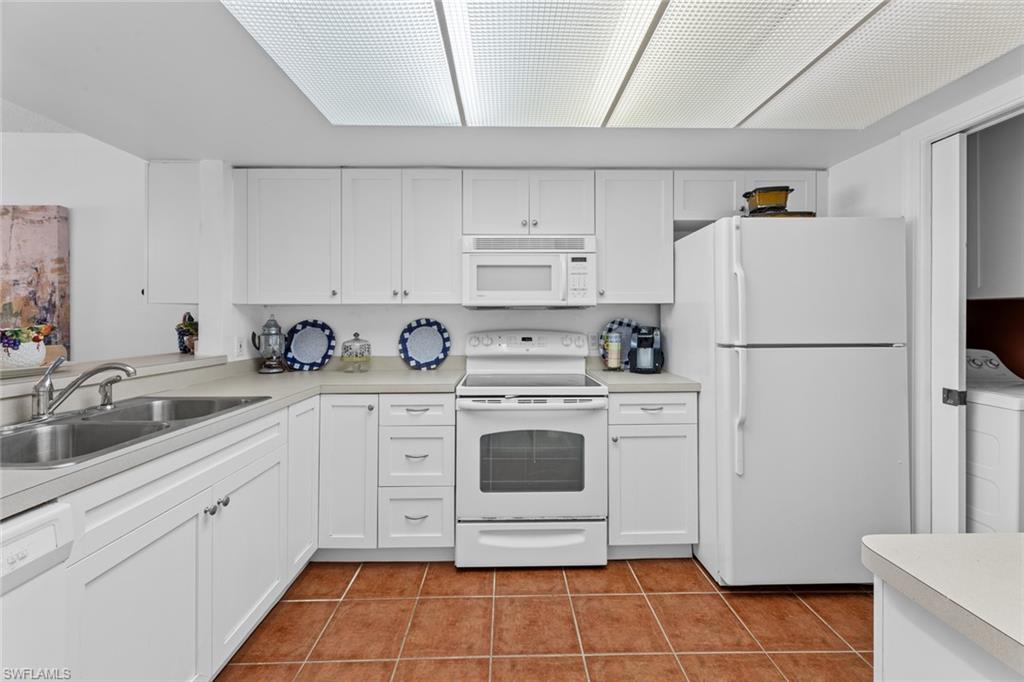 25806 Cockleshell Dr # 314 Property Photo 4