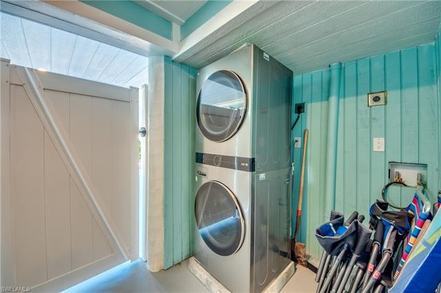 110 Bahia Via Property Photo 27