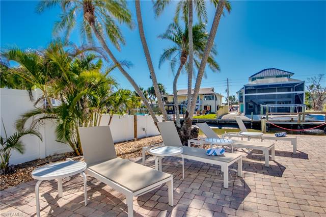 110 Bahia Via Property Photo 33