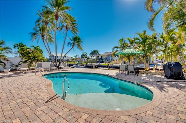 110 Bahia Via Property Photo 40