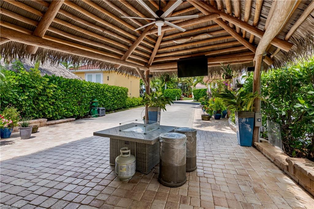13621 Snapper Ln Property Photo 4