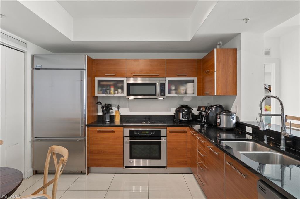 3000 Oasis Grand Blvd # 3002 Property Photo 8