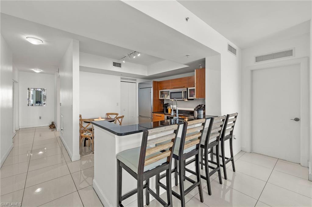 3000 Oasis Grand Blvd # 3002 Property Photo 9