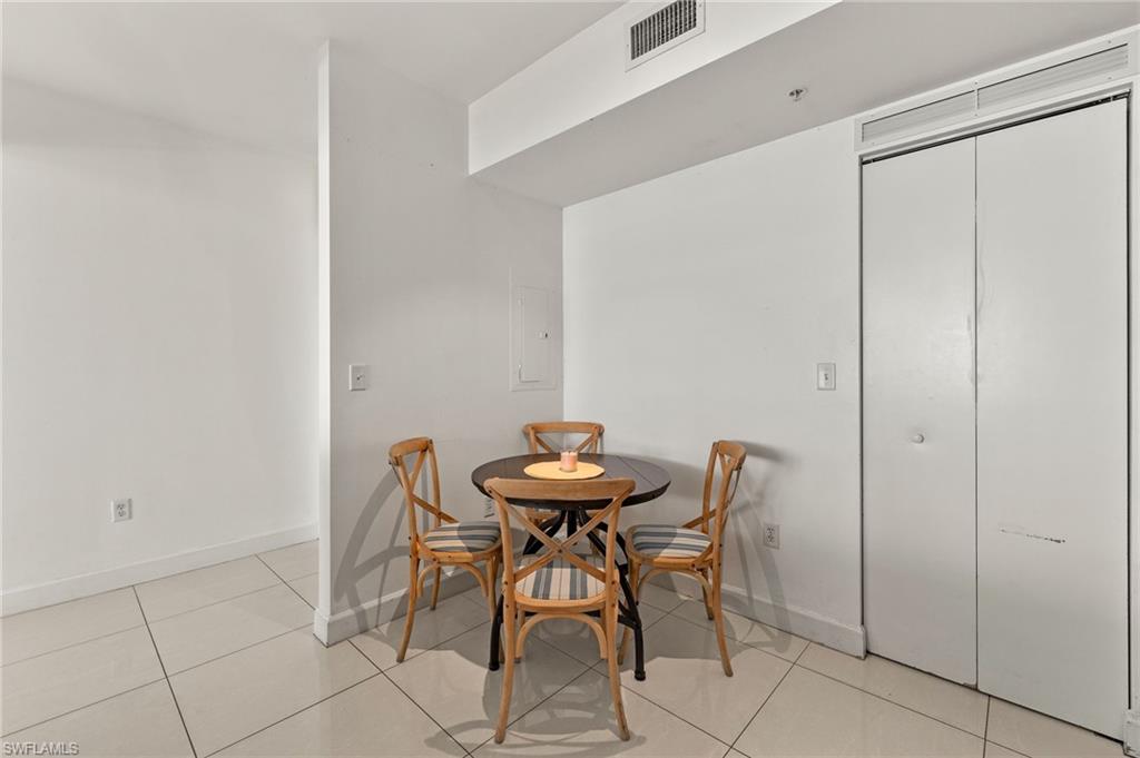 3000 Oasis Grand Blvd # 3002 Property Photo 13