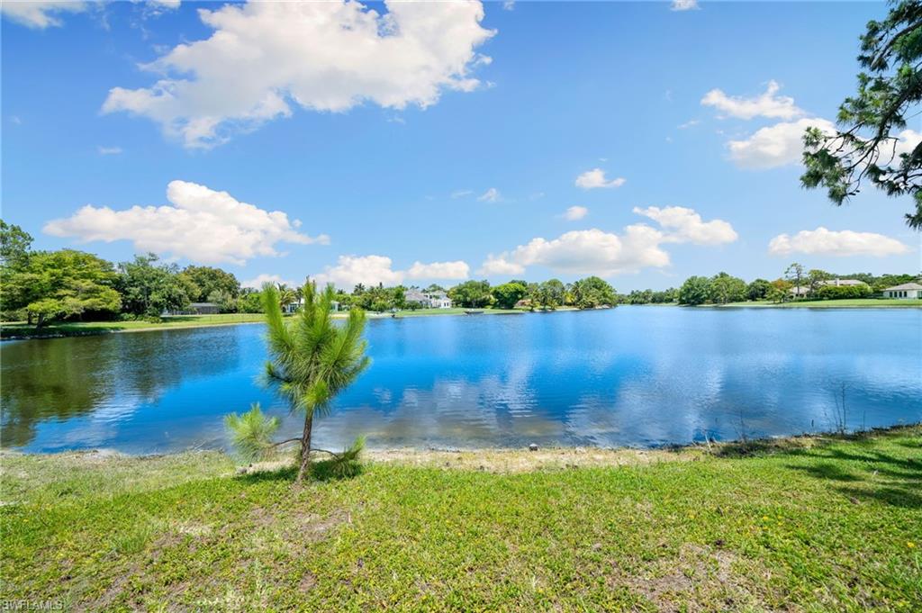 820 Cassena Rd Property Photo 2