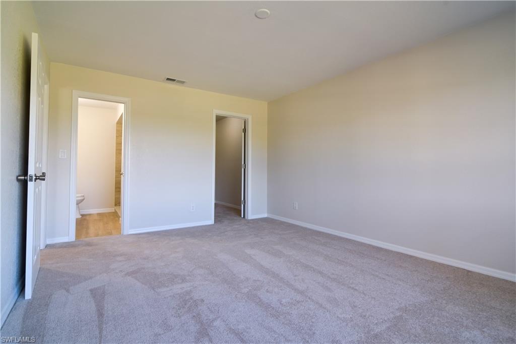 4840 Golf Club Ct # 10 Property Photo 8