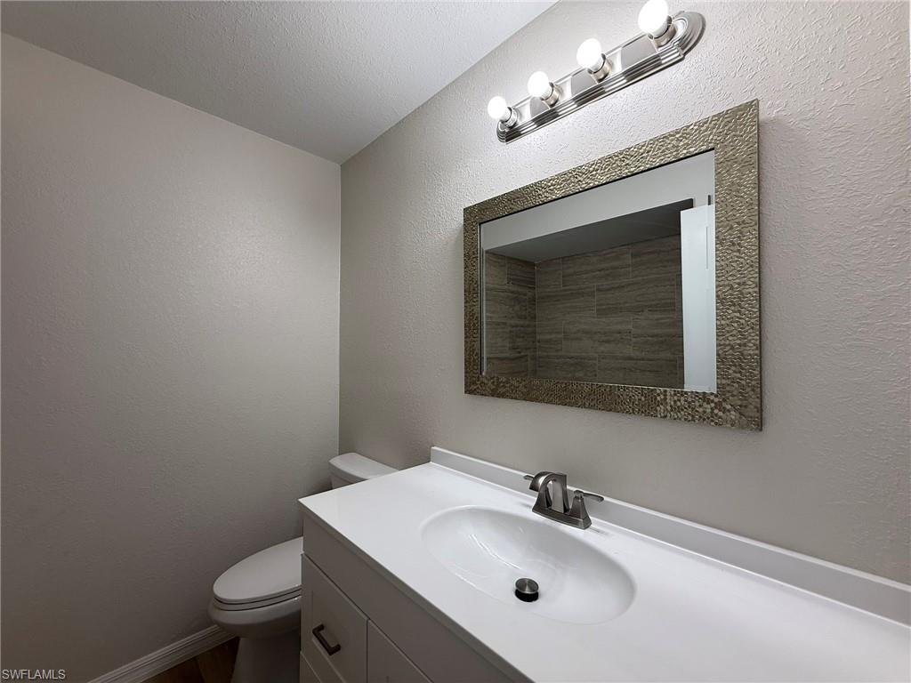 4840 Golf Club Ct # 10 Property Photo 11