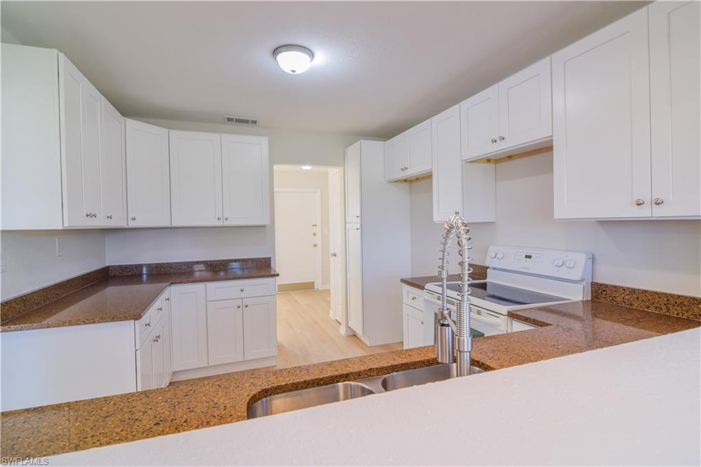 4840 Golf Club Ct # 10 Property Photo 18