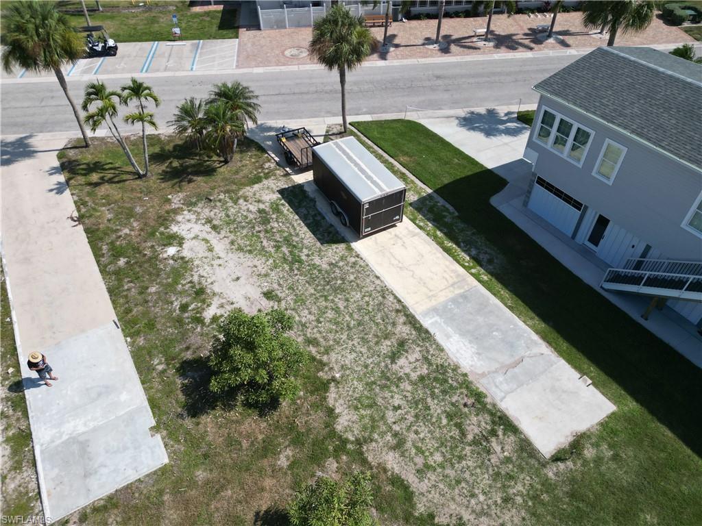 11210 Bayside Ln Property Photo 3