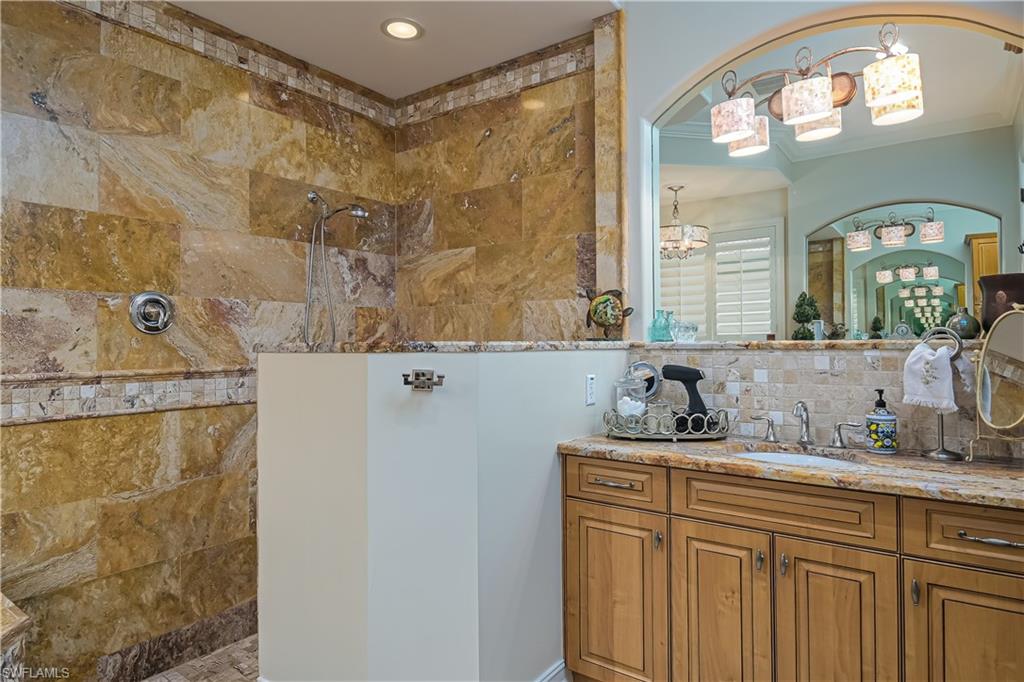 8106 Felisa Ct Property Photo 23