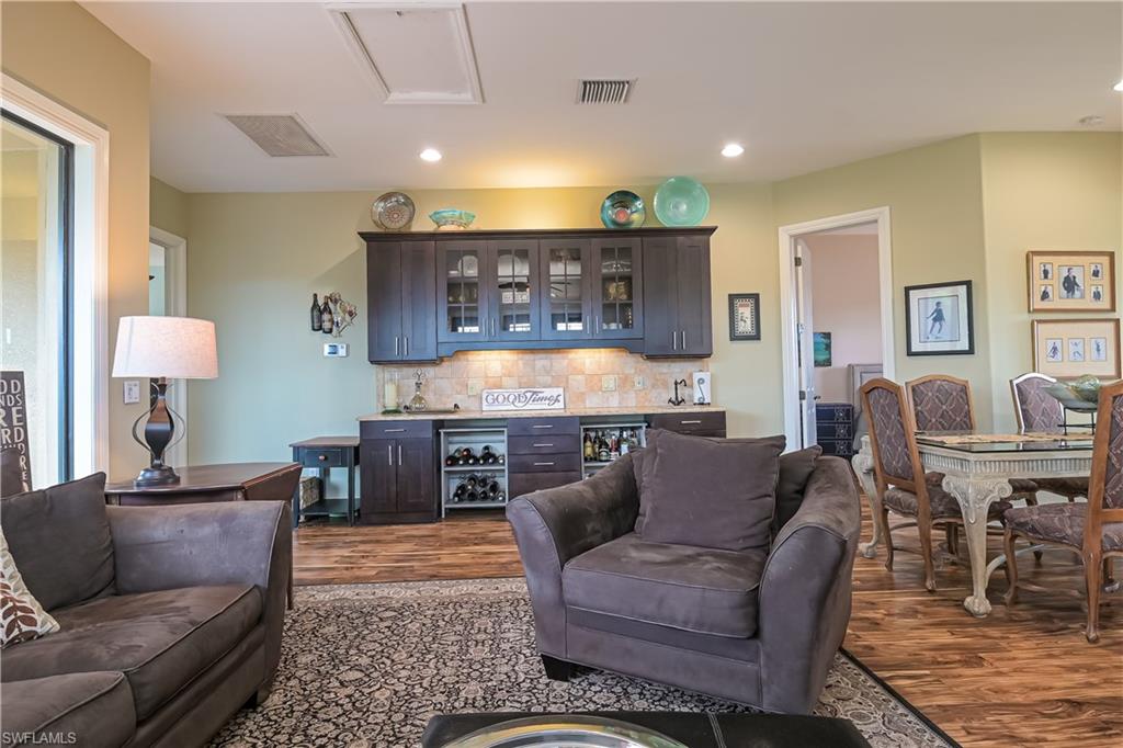 8106 Felisa Ct Property Photo 26