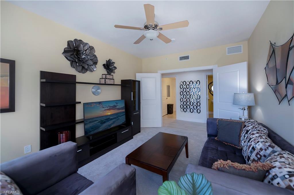 6061 Silver King Blvd # 906 Property Photo 36