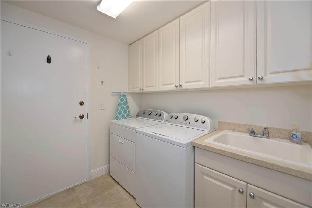 6061 Silver King Blvd # 906 Property Photo 38
